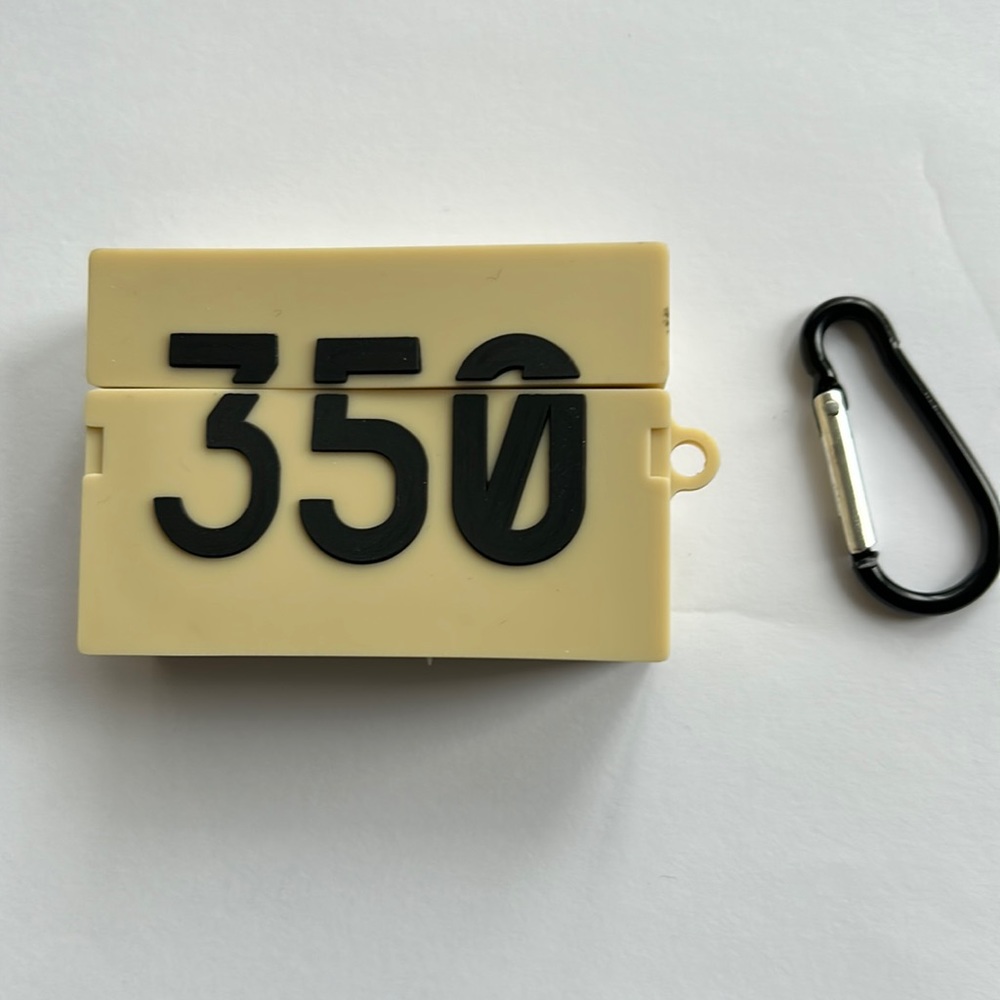 YEEZY BOOST 350 Silicone Sneaker Shoe Box AirPods Pro Case Cover With Key Chain